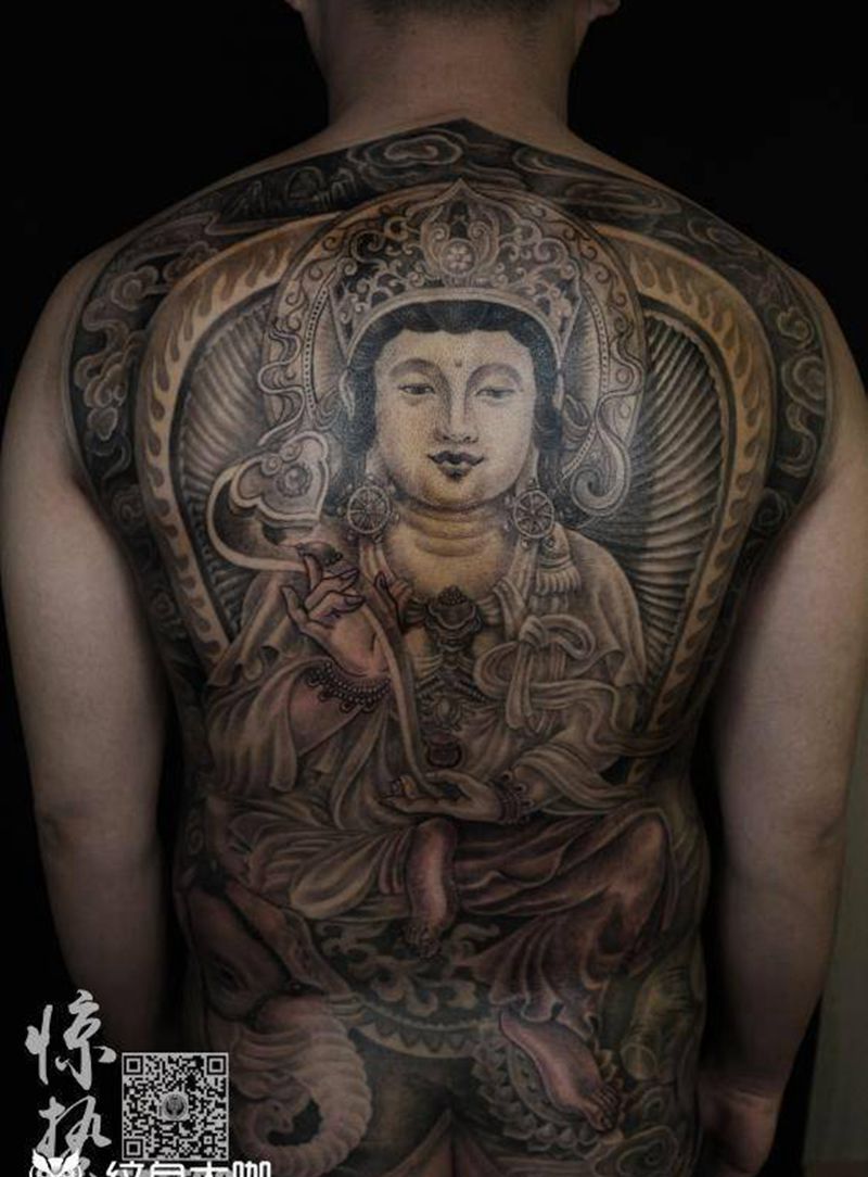 普贤菩萨纹身图片_成品背部写实传统宗教纹身图案