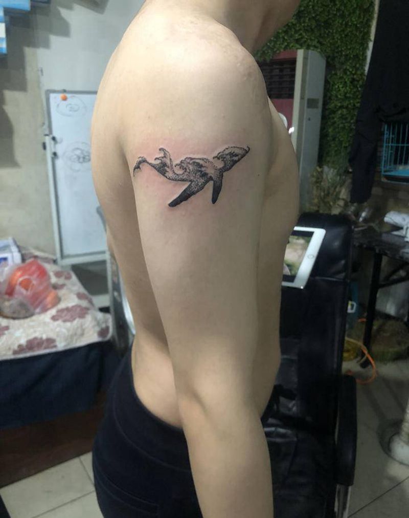 鲸鱼纹身图片_手臂纹身图案
