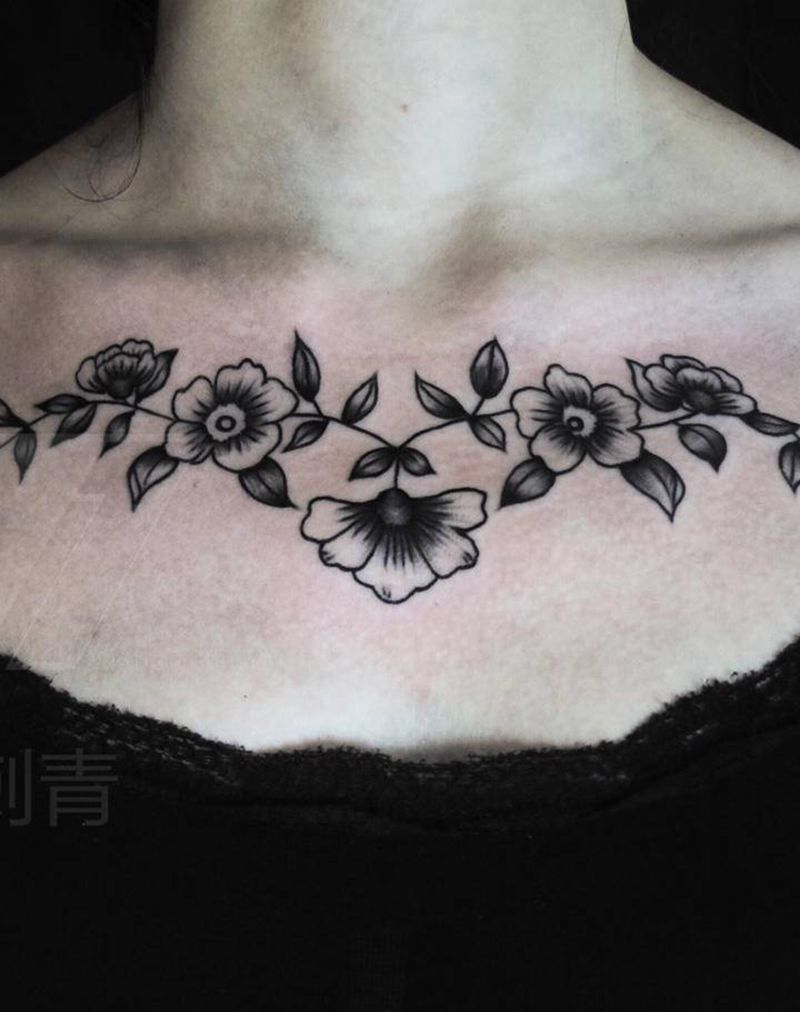 old school花纹身图片_胸部Old School花纹身图案