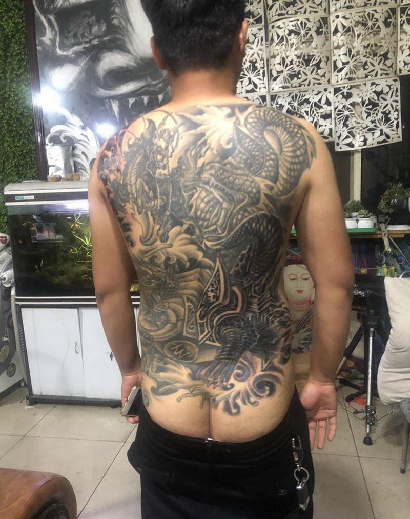 玄武纹身图片_背部纹身图案