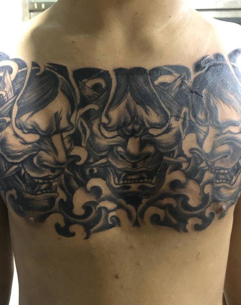 般若覆盖纹身图片_胸部纹身图案