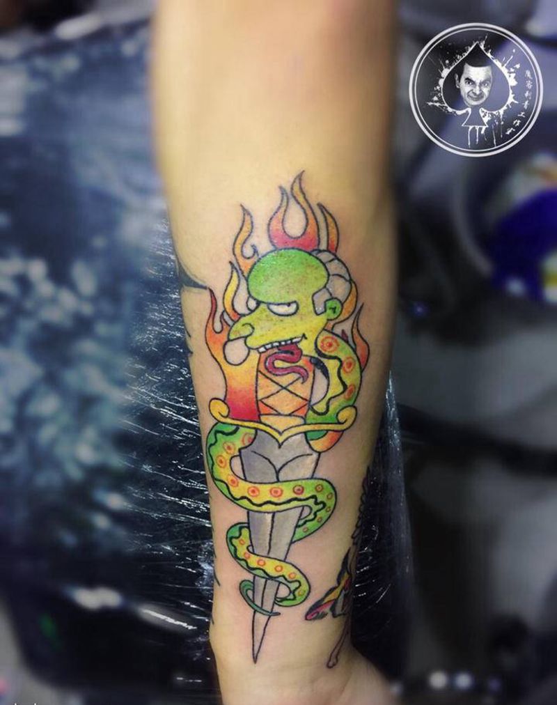 辛普森纹身图片_New School纹身图案