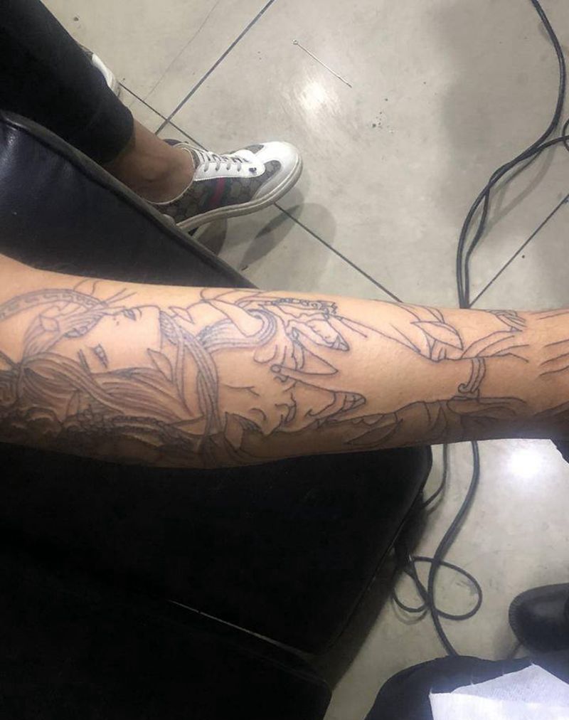 艺妓纹身图片_腿部纹身图案