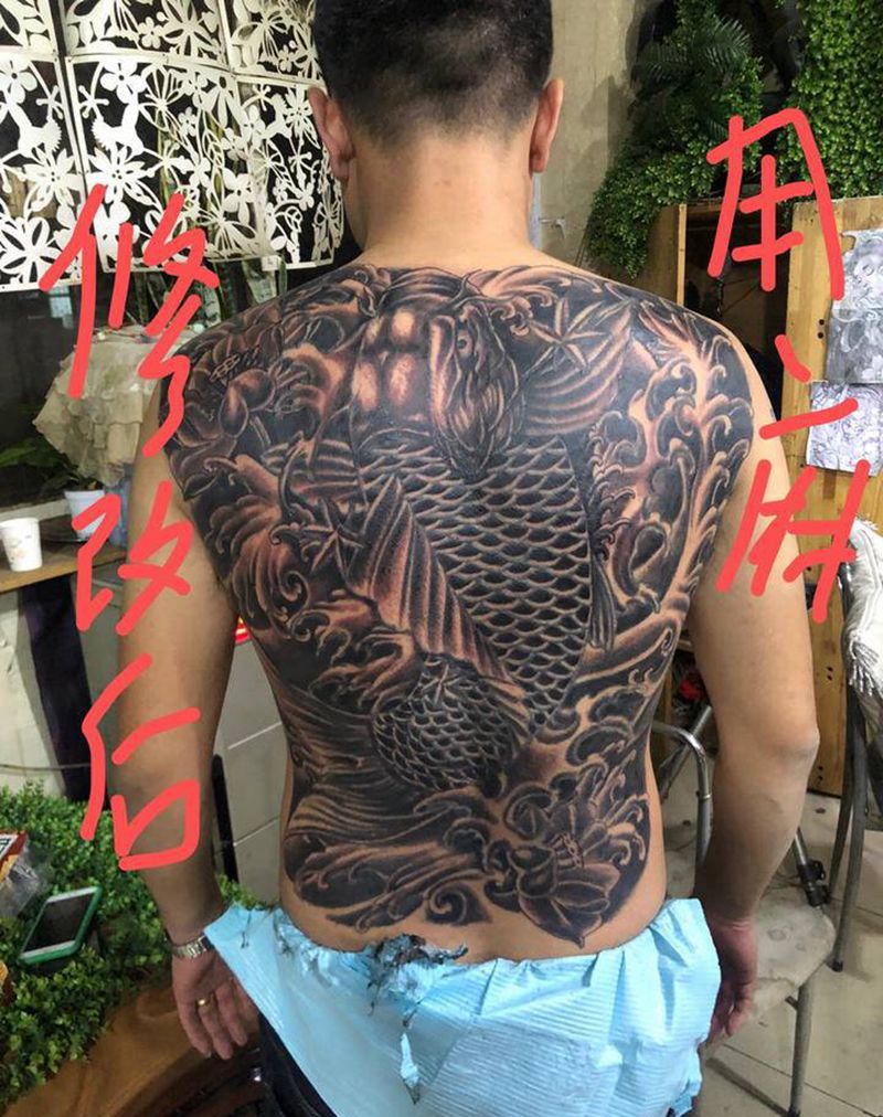 鱼（修改纹身图片_背部纹身图案