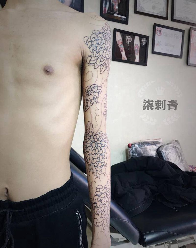 传统花臂纹身图片_手臂老传统纹身图案