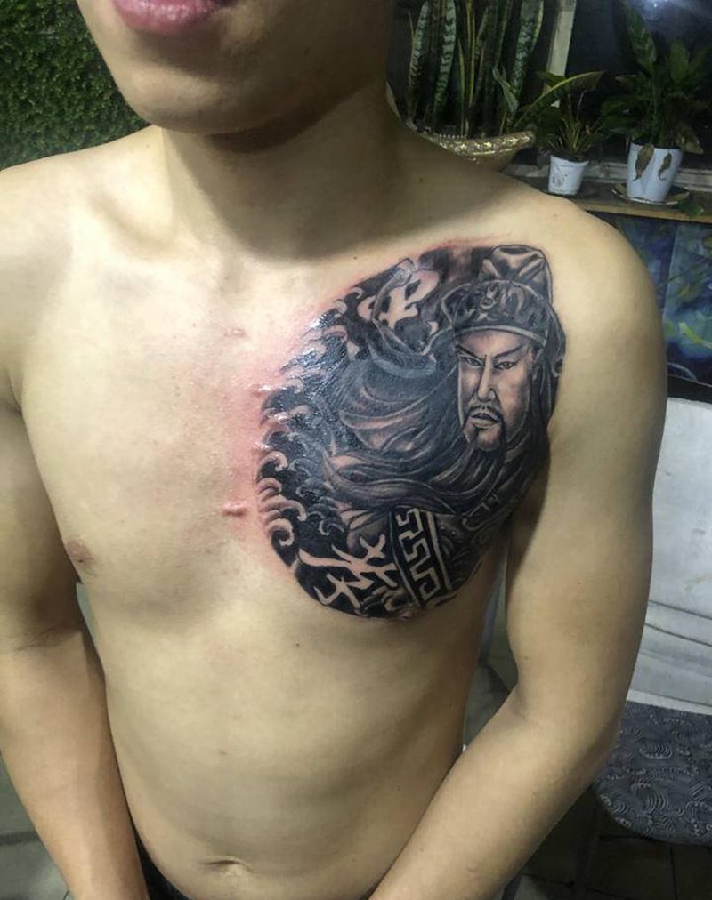 覆盖纹身图片_胸部纹身图案