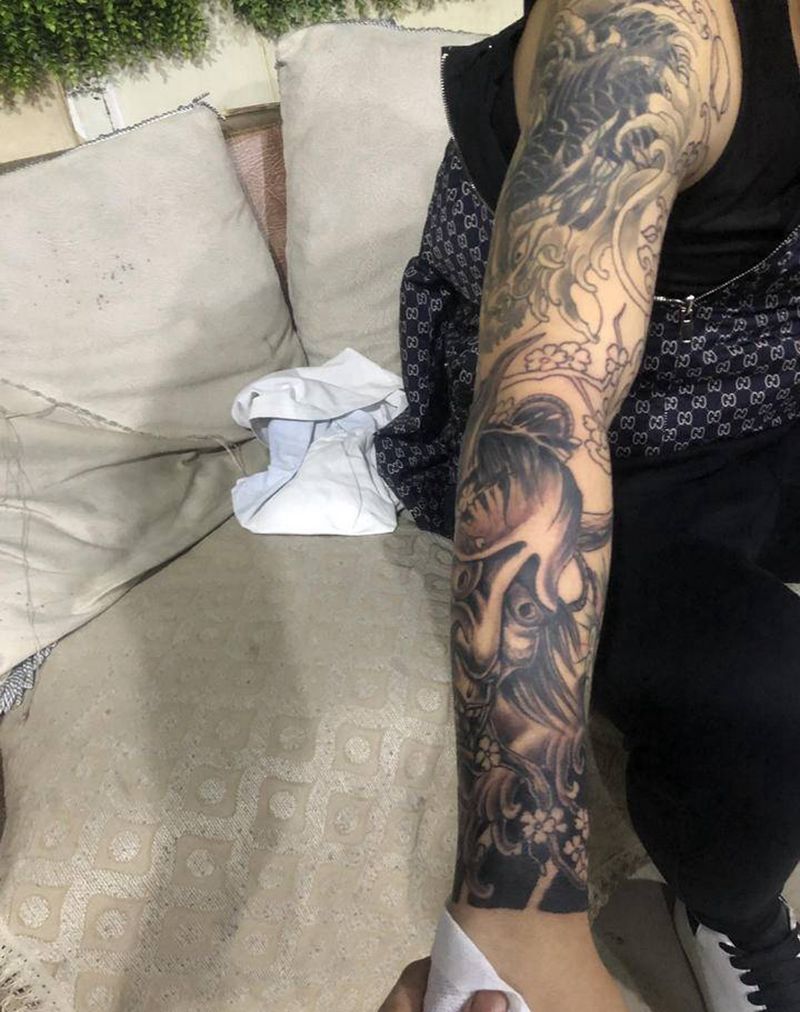 般若纹身图片_手部纹身图案