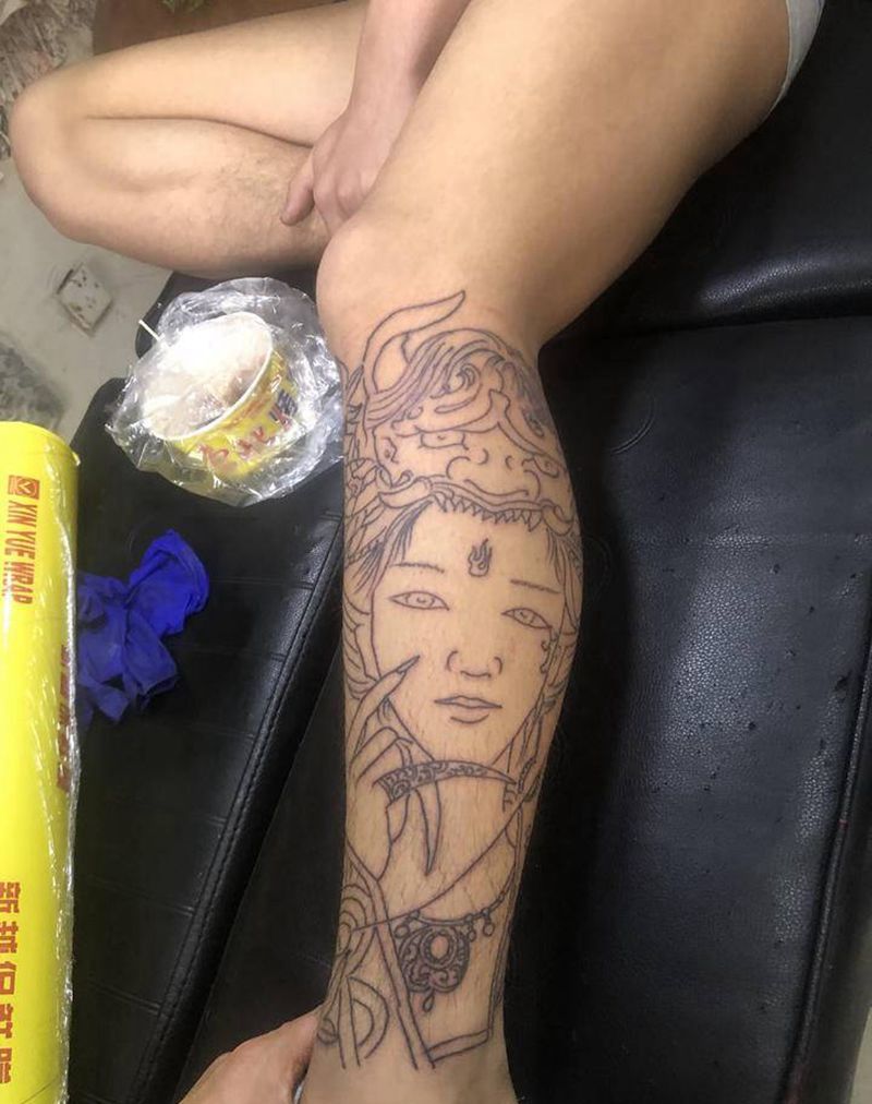 艺妓纹身图片_腿部纹身图案