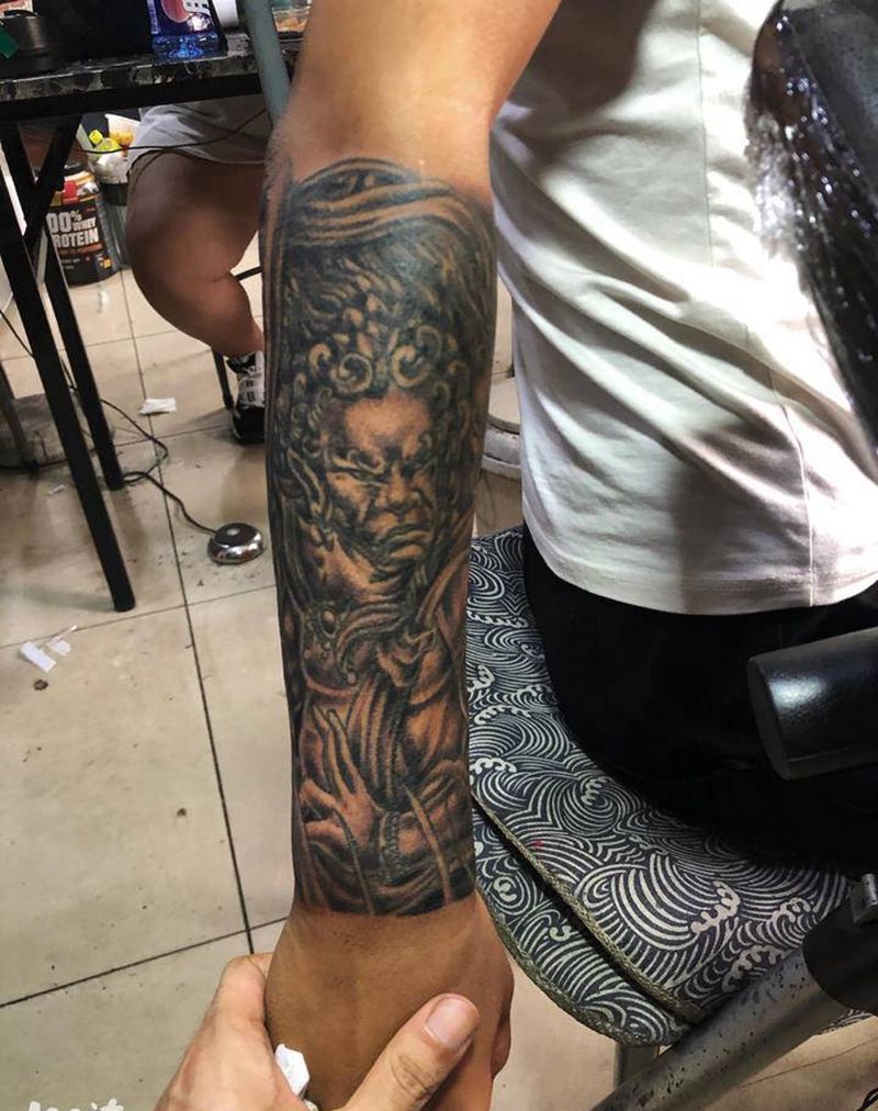 不动明王纹身图片_手臂纹身图案