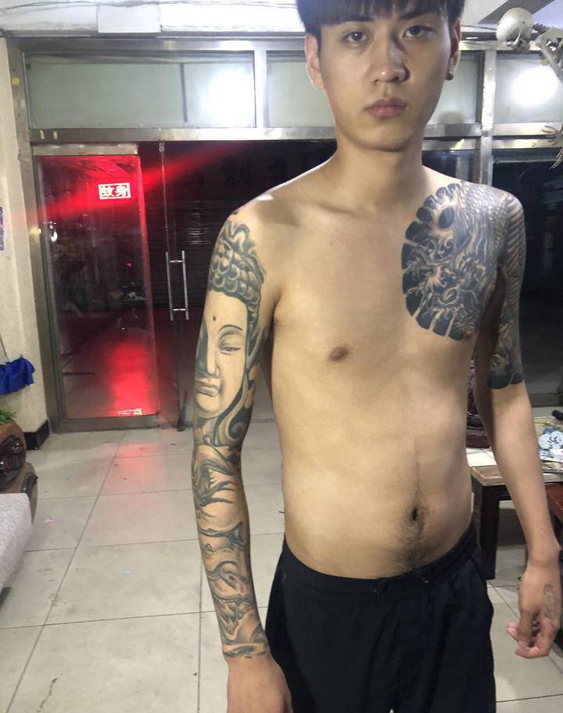 佛纹身图片_手臂纹身图案