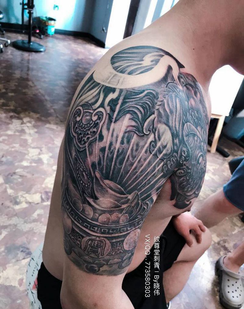 貔貅聚宝盆纹身图片_手臂胸部新传统纹身图案