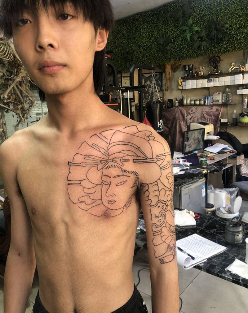 日式线条纹身图片_胸部手臂纹身图案