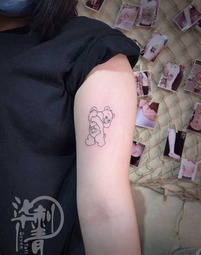 小熊纹身图片_手臂新传统纹身图案