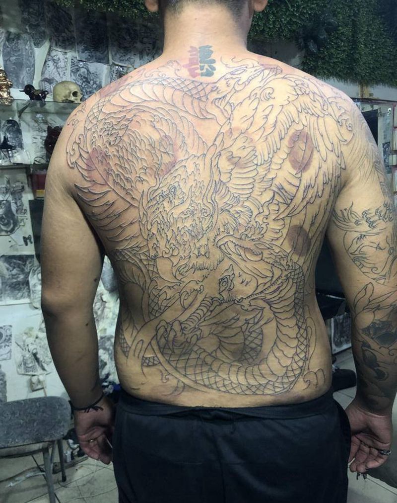 凤 蛇纹身图片_背部纹身图案