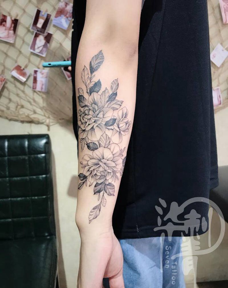 素花纹身图片_手臂颈部点刺新传统纹身图案