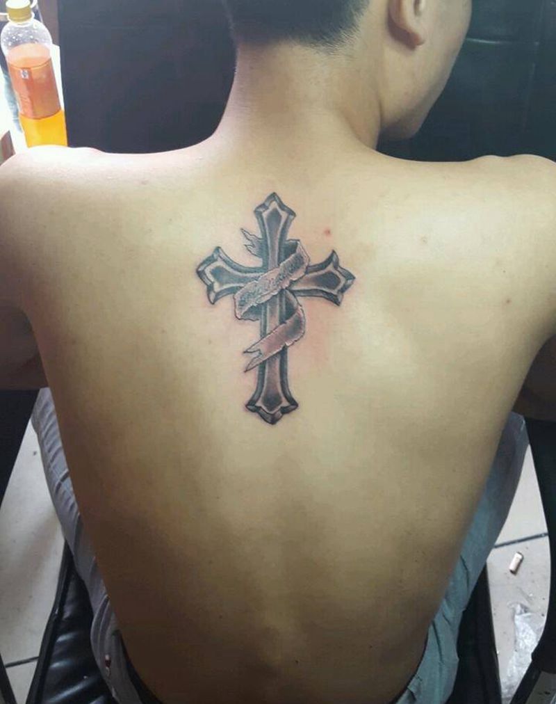 十字架纹身图片