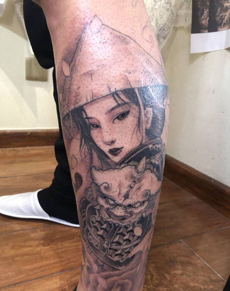 戎装女子纹身图片_腿部纹身图案