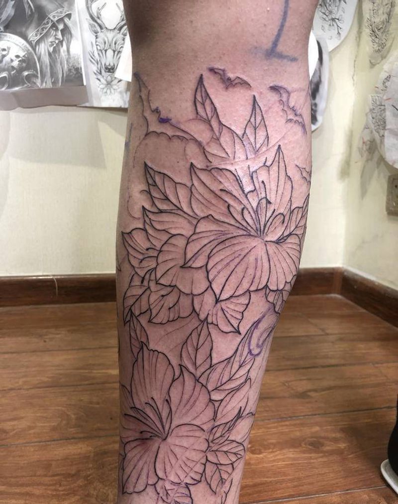 百合花&蝙蝠纹身图片_腿部纹身图案