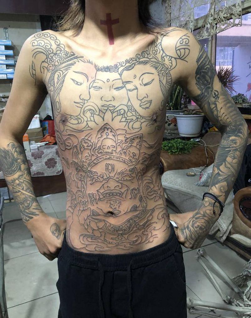 三面佛纹身图片_腹部纹身图案