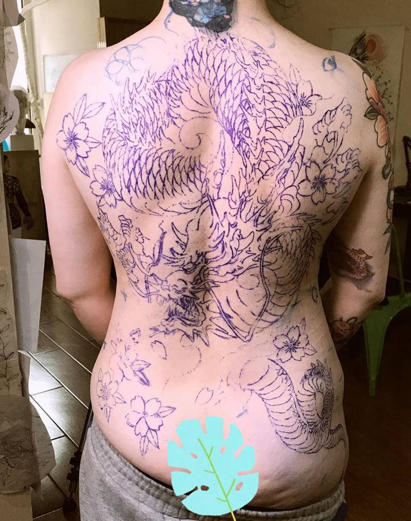 龙纹身图片_背部纹身图案