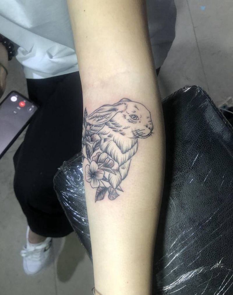 兔子纹身图片_手臂纹身图案