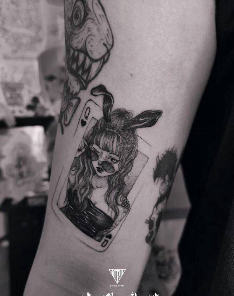 兔子皇后纹身图片_手臂纹身图案