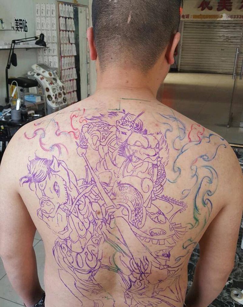 马超线条纹身图片