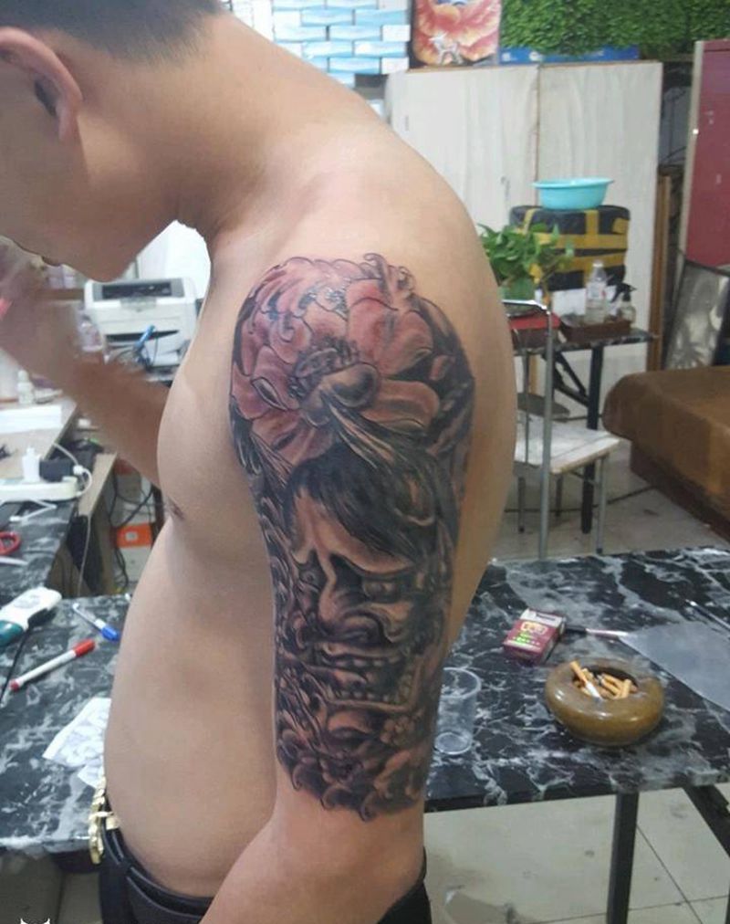 修改添加班若纹身图片