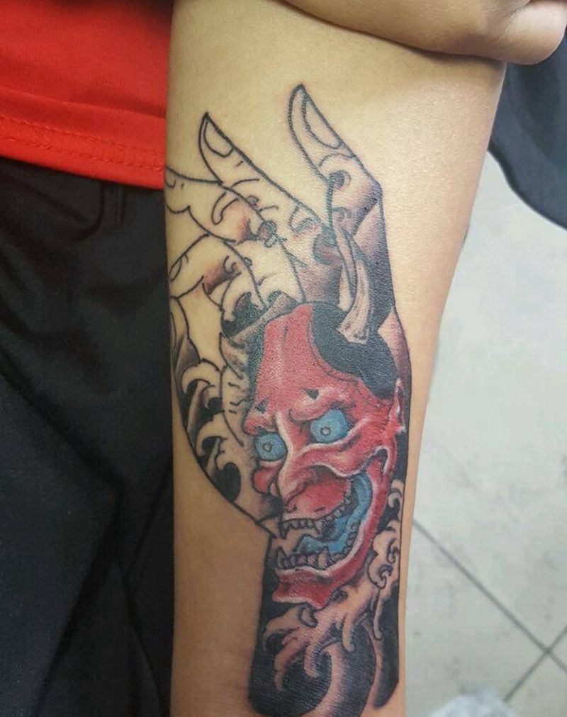 手臂内侧般若纹身图片