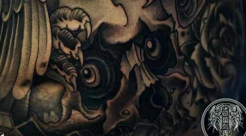 骷髅局部纹身图片_背部欧美鬼神唐山惊蛰成品纹身图案