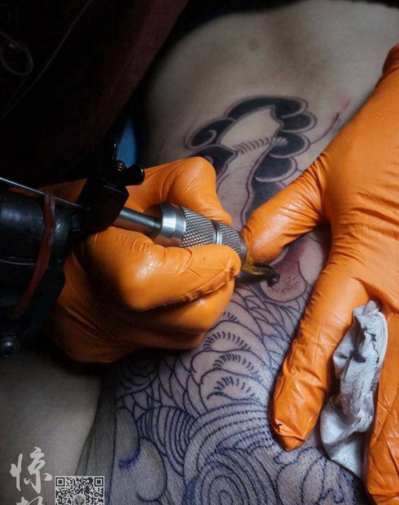 大师老传统四连拍！纹身图片_成品传统背部鬼神惊蛰刺青原创纹身图案