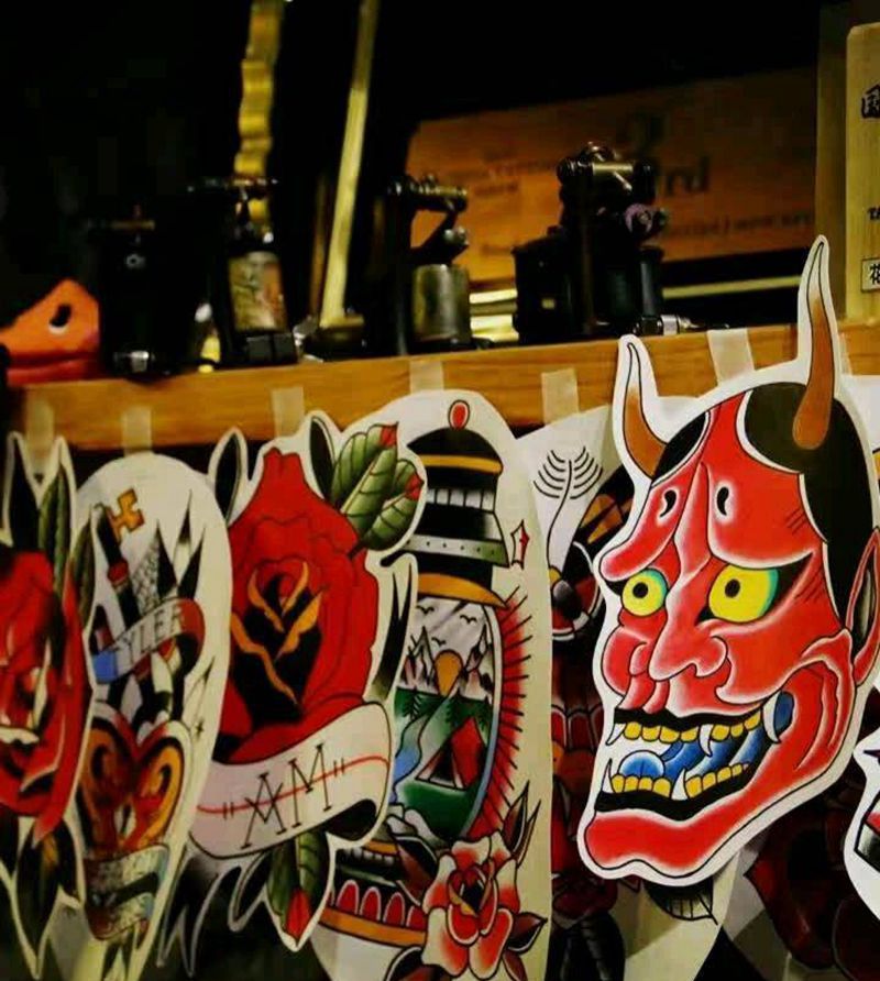 old school小图纹身图片_颈部肩部腰部背部手臂腿部欧美植物唐山惊蛰手稿纹身图案