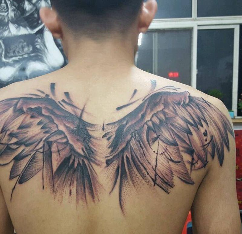 翅膀纹身图片