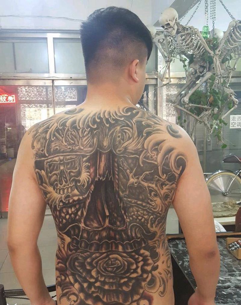 覆盖麒麟纹身图片