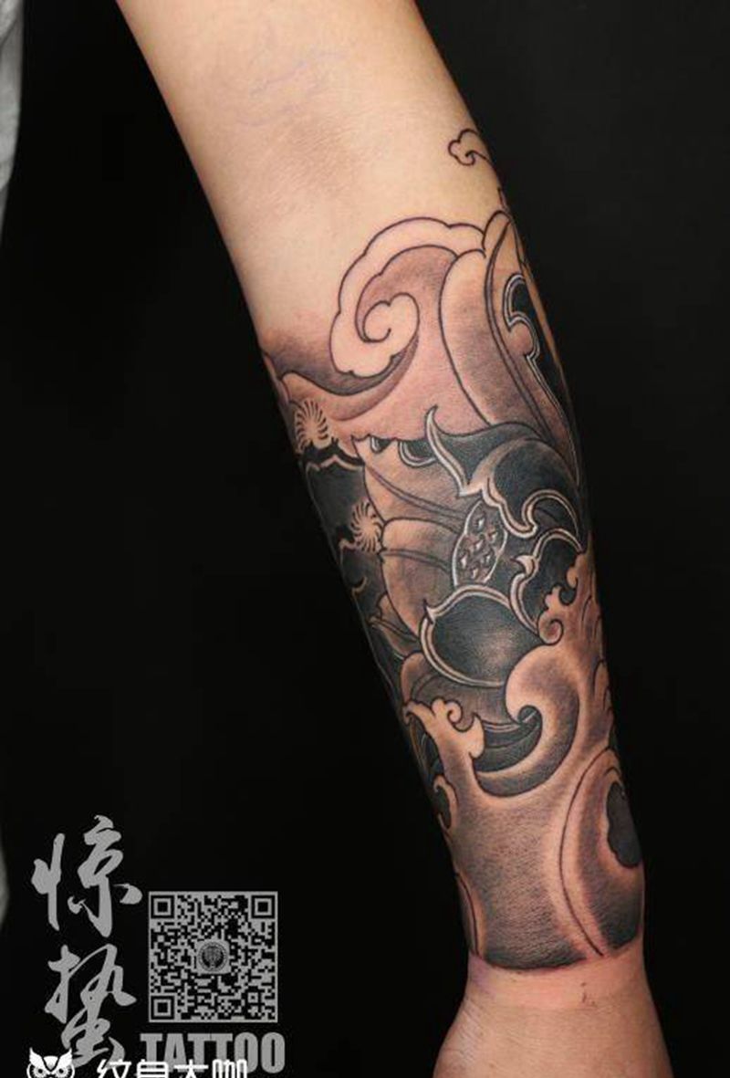浪花包小臂纹身图片_手臂成品传统植物纹身图案