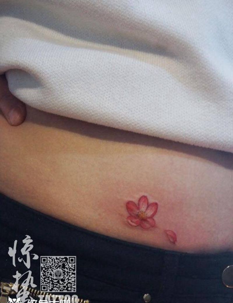 清新 樱花纹身图片_腰部成品清新植物纹身图案
