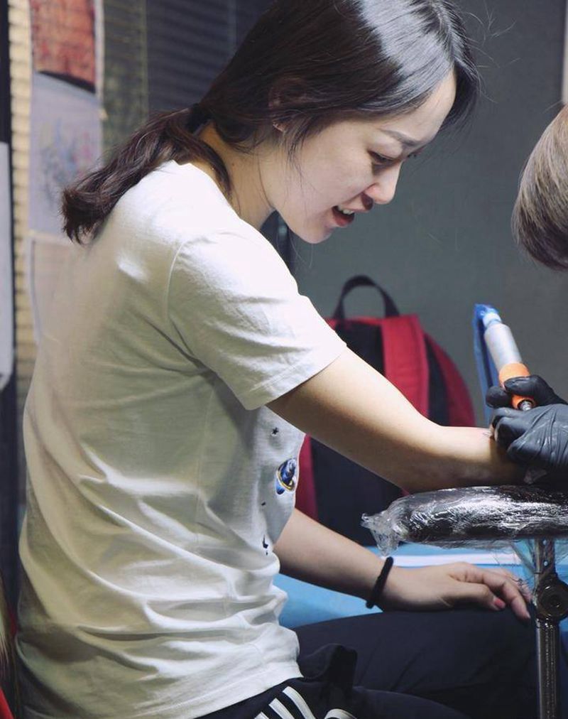 妈妈就像鹿一样温柔而又可以保护对方纹身图片