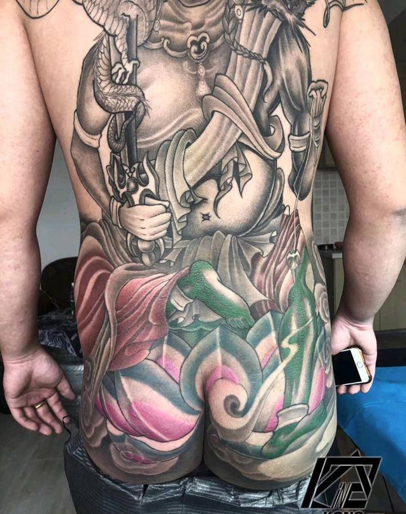 不动明王满背纹身图片_背部新传统纹身图案