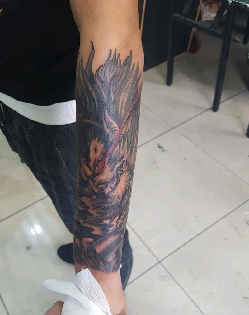 包小臂斗战圣佛纹身图片