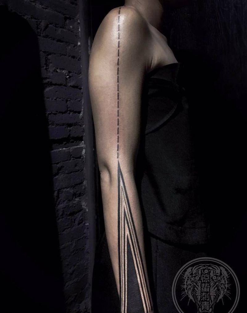 线的艺术纹身图片_成品手臂清新惊蛰刺青原创纹身图案