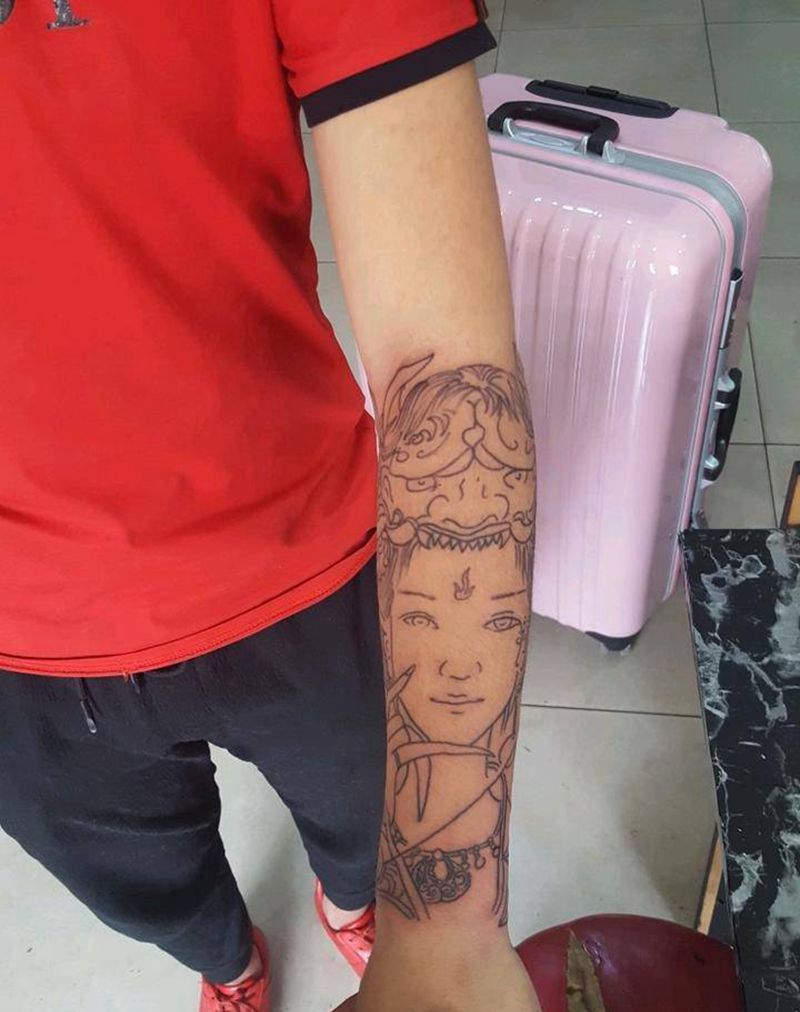 包小臂线条纹身图片