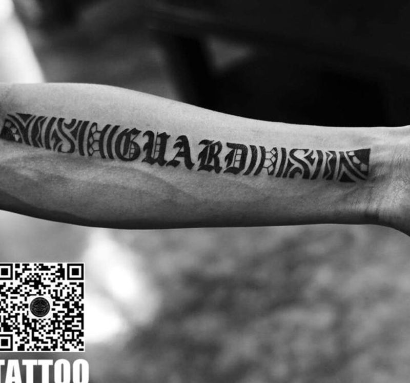 图腾英文纹身图片_手臂图腾纹身图案