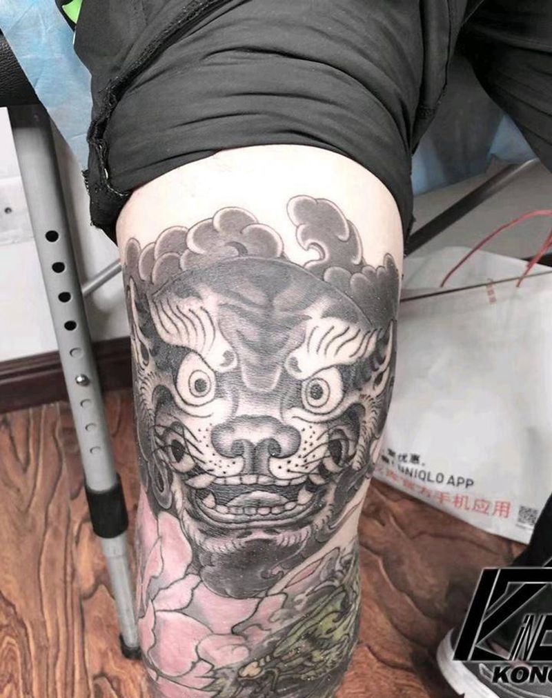 爆膝盖纹身图片_腿部老传统纹身图案