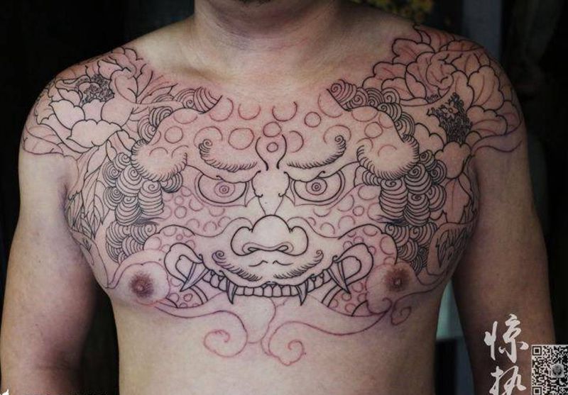 唐狮 花胸纹身图片_成品胸部传统图腾图案纹身图案