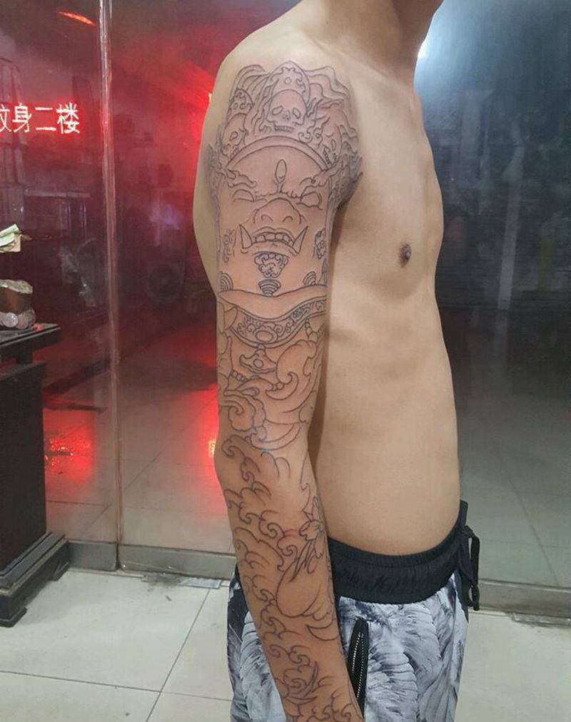 花臂线条纹身图片