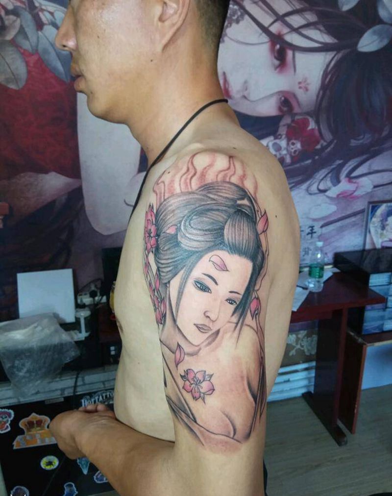 大臂艺妓作品纹身图片_肩部手臂传统国画人物插画纹身图案