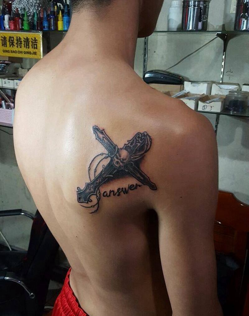 十字架纹身图片