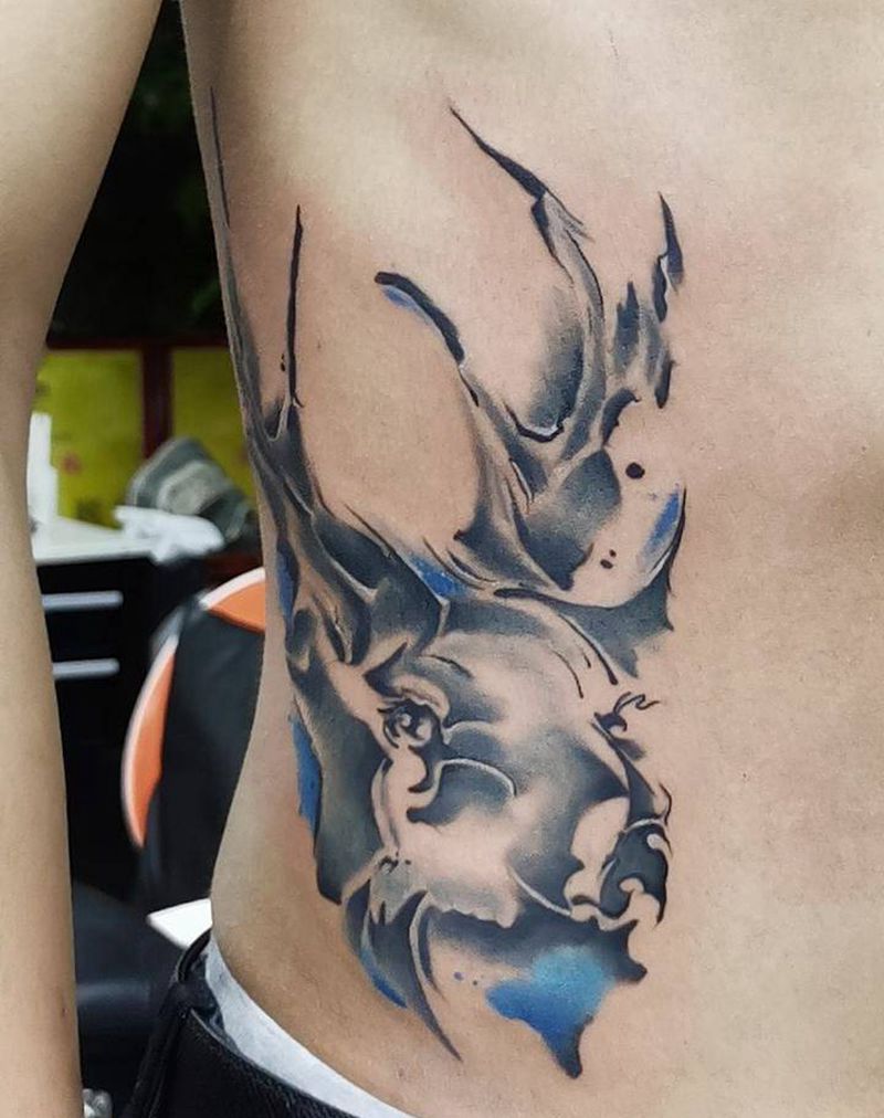 鹿纹身图片_水墨鹿纹身图案