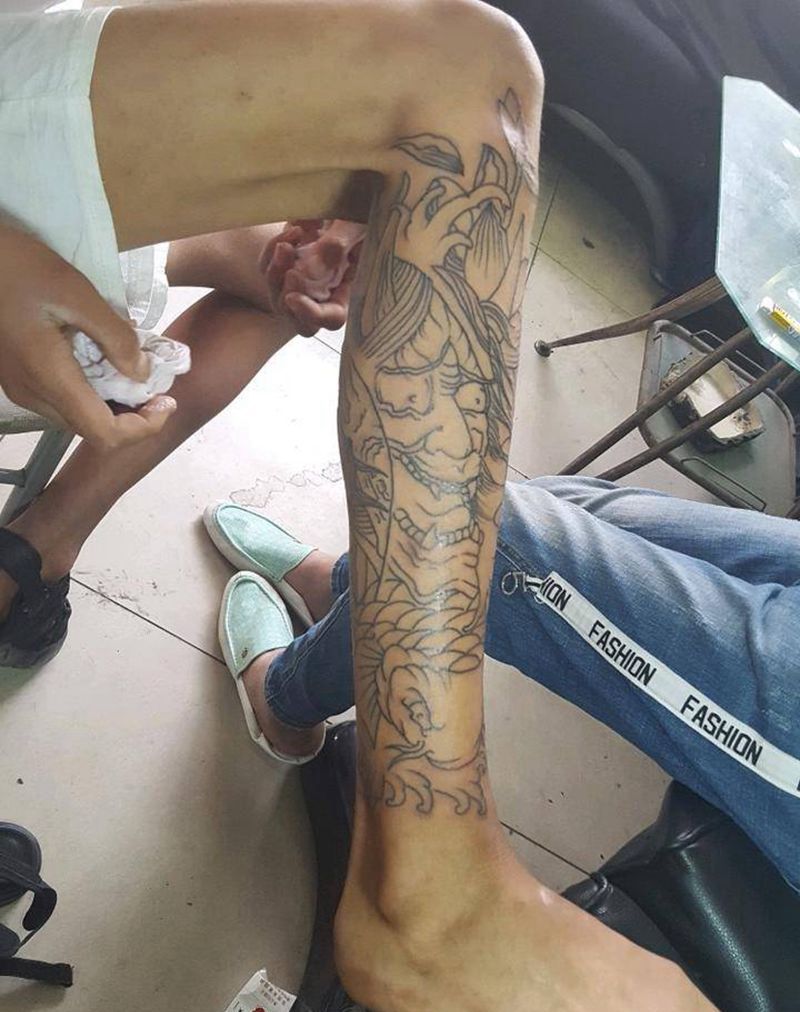 般若线条纹身图片