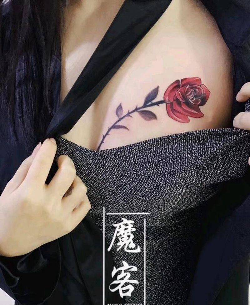 玫瑰花遮盖纹身图片_胸部New School纹身图案